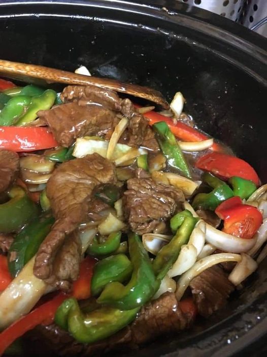 Slow Cooker Pepper Steak Yummy Creations   367486885 308263451758863 8223231181861636899 N 